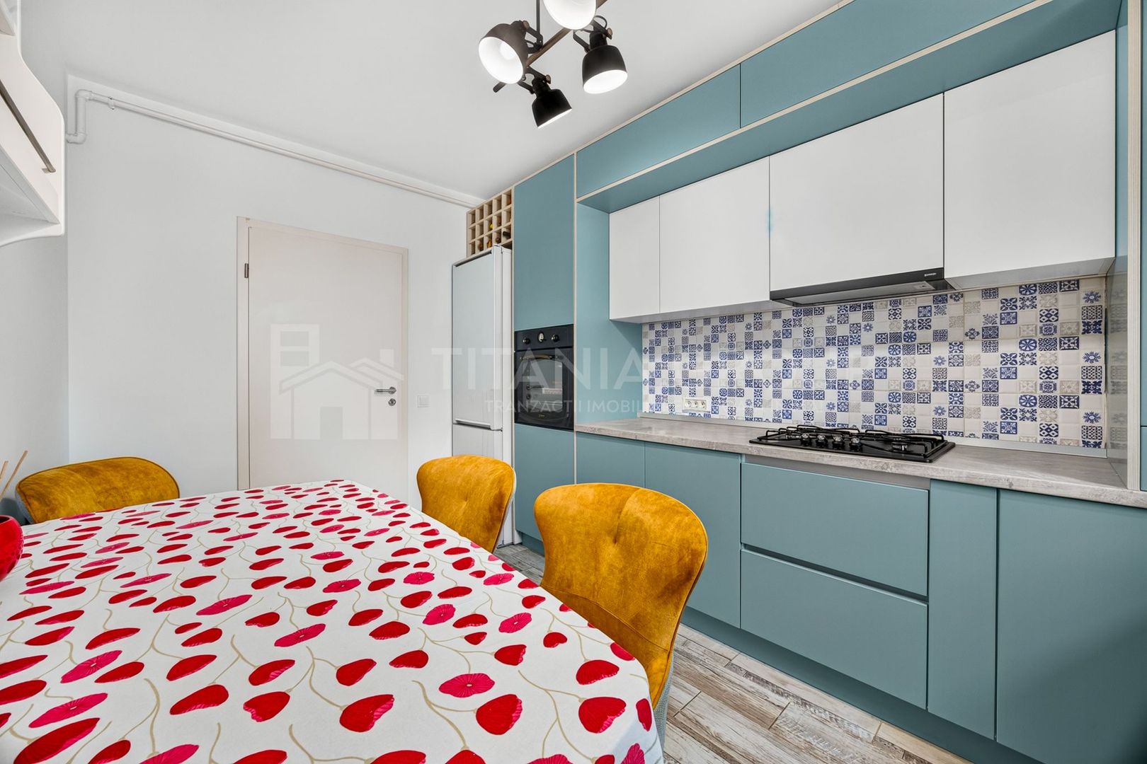 PENTHOUSE SUPERB 4 camere, 100 mp utili, parcare + boxa MAURER Coresi - Poză 19