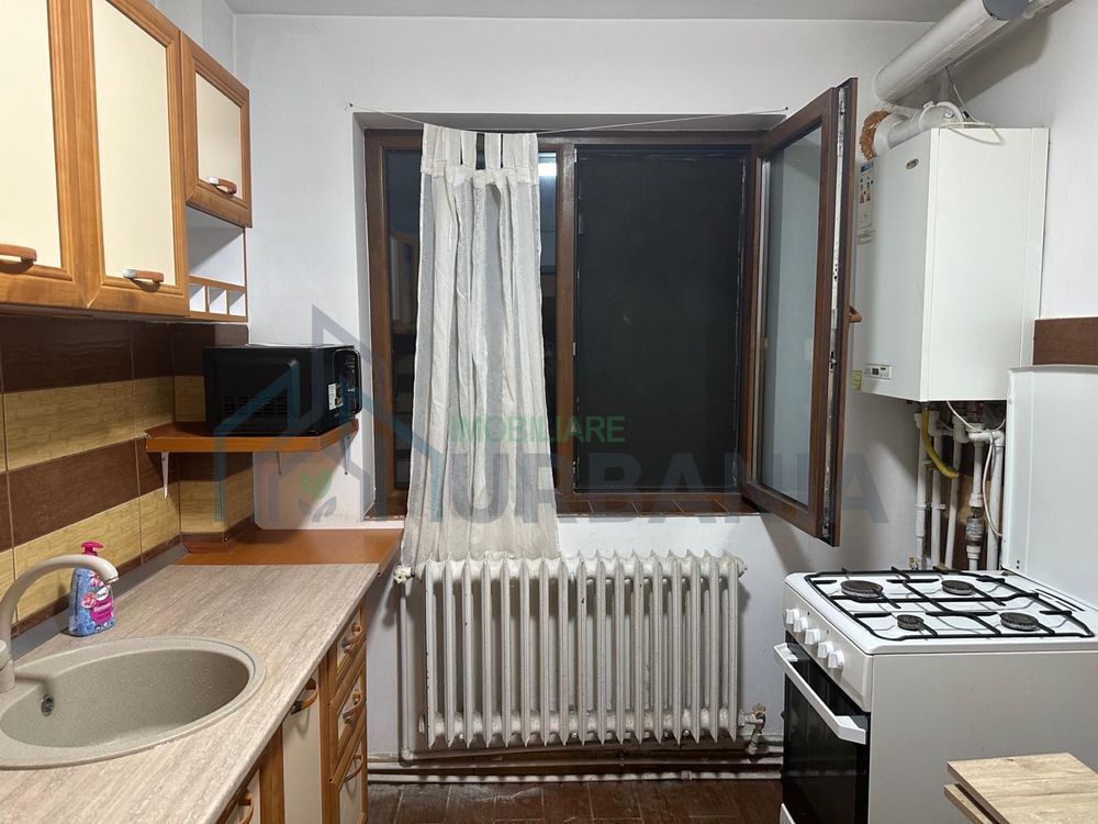 Apartament 3 camere de închiriat, Podul de Piatră, Iași - Poză 1