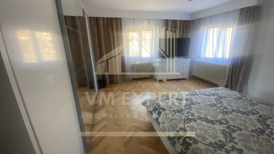 VILA S+P+E-306 MP, TEREN 2078 MP, CAMPULUNG - Poză 14