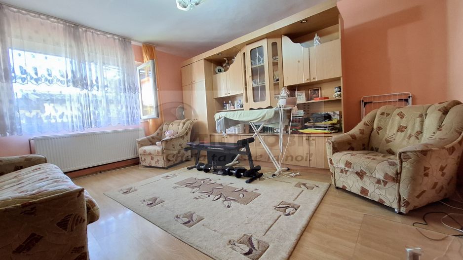 Liber, de vanzare apartament 3 camere Valea Lupului Iasi, baie cu geam - Poză 7