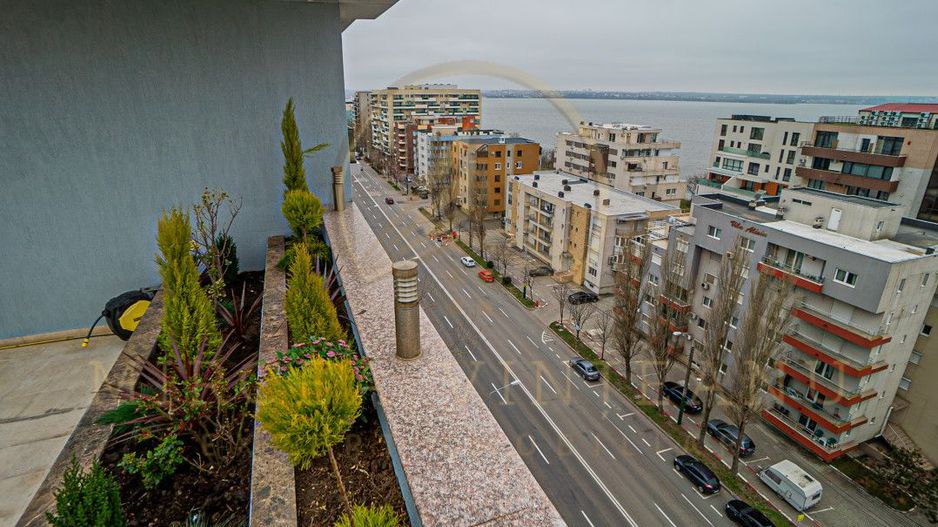 Stațiunea Mamaia - Penthouse de vis cu vedere panoramica la mare si lac - Poză 34