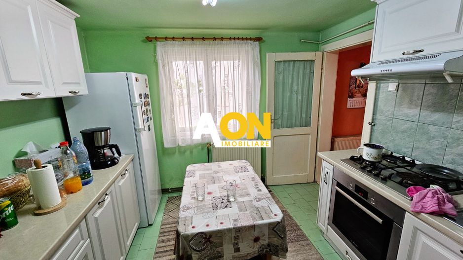 Casa 3 camere, 2 bai, mobilata, utilata, 645 mp teren, zona Lipoveni - Poză 15