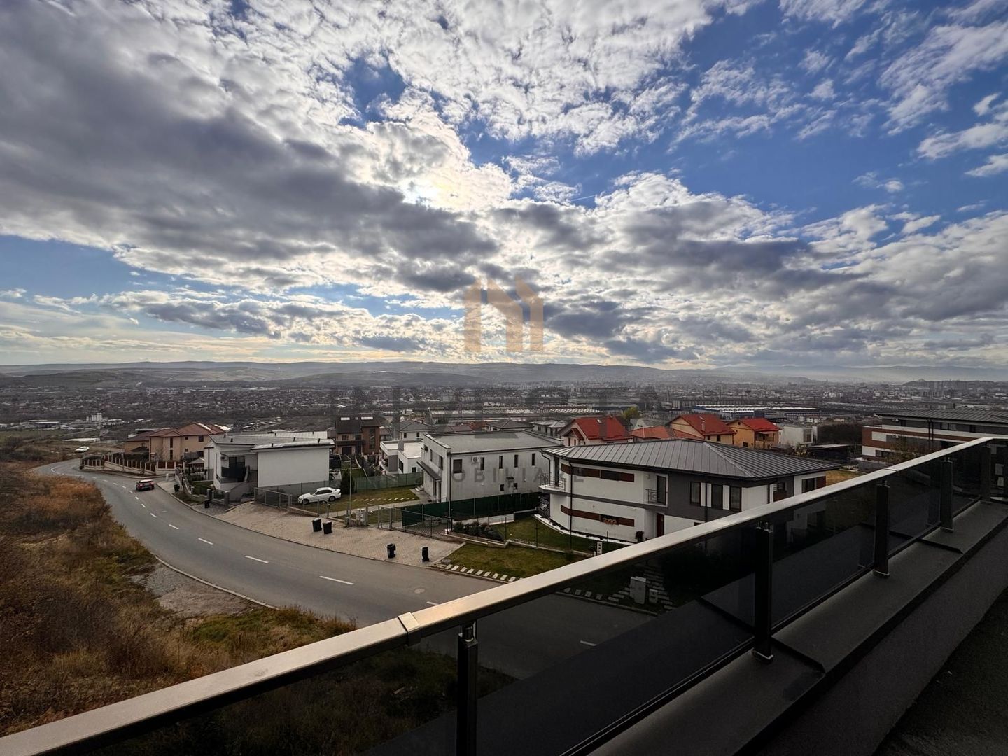 Duplex ultrafinisat panorama de vis cartier Voronet - Poză 19