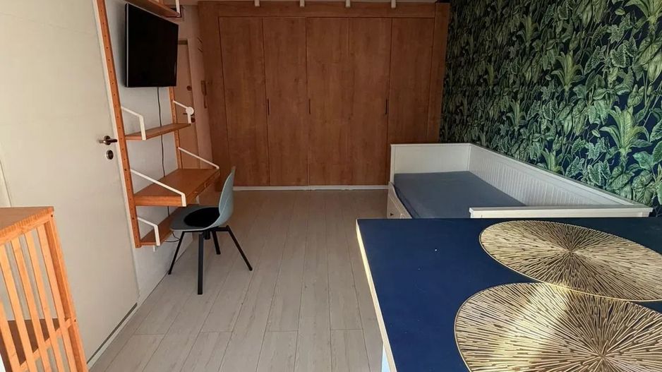 GARSONIERA MOBILATA MODERN, BUCATARIE INCHISA, BLOC REABILITAT, METROU - Poză 2