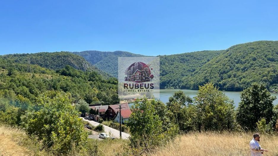 Teren intravilan 2.580 mp Eșelnița, acces DN57, ideal turism, locuinte - Poză 3