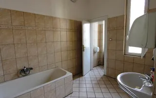 Vila spatioasa pentru birouri in zona centrala - Poză 12