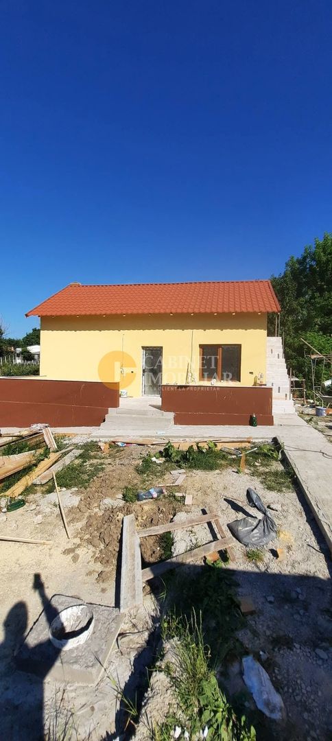 🏡Casă Plan Parter+Mansardă Voinești 60 mp utili + 400 mp teren - 59.900 Euro 💰 - Poză 7