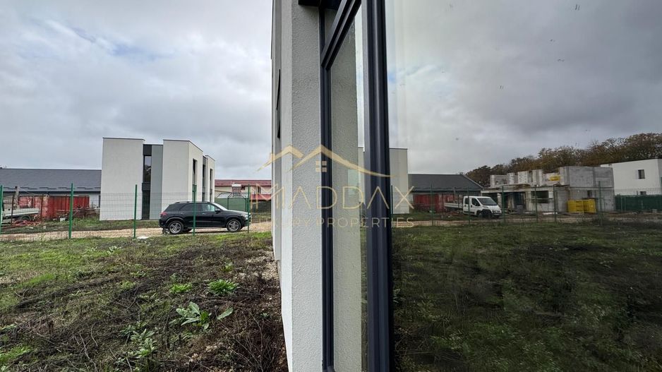 Vila balotesti - Poză 5