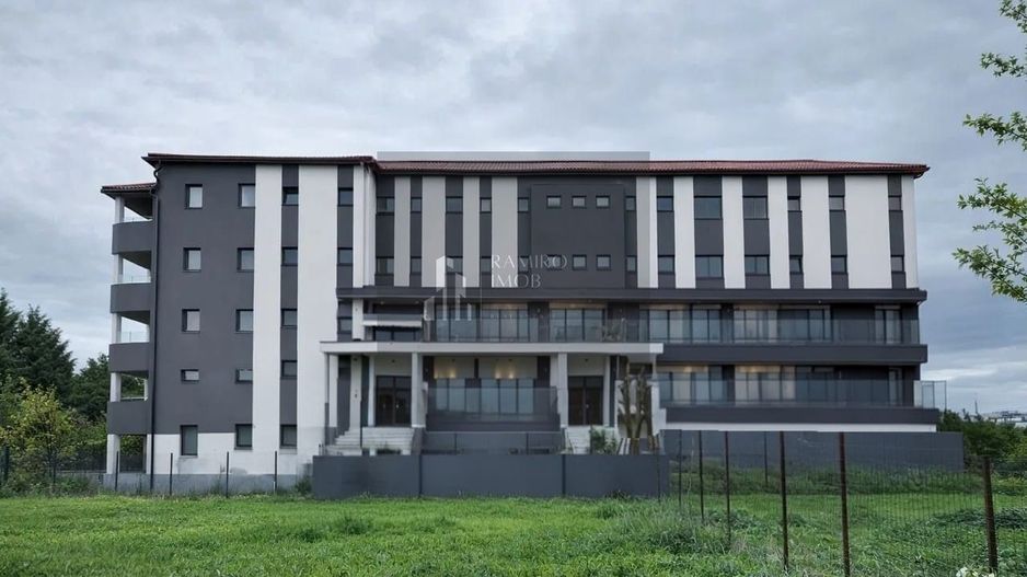 Cladire/ Spatiu Birouri 2100mp construiti Teren1600mp -Parcul Crangasi - Poză 1