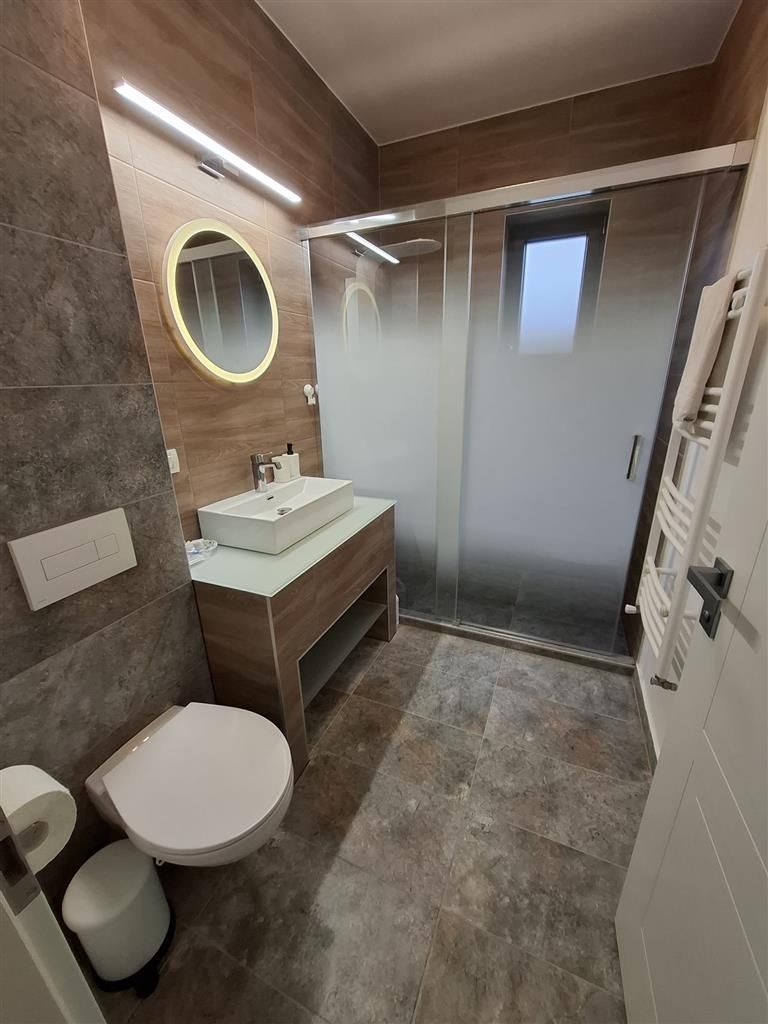 Giroc 2 camere et 1parcare totul nou prima inchiriere - Poză 16