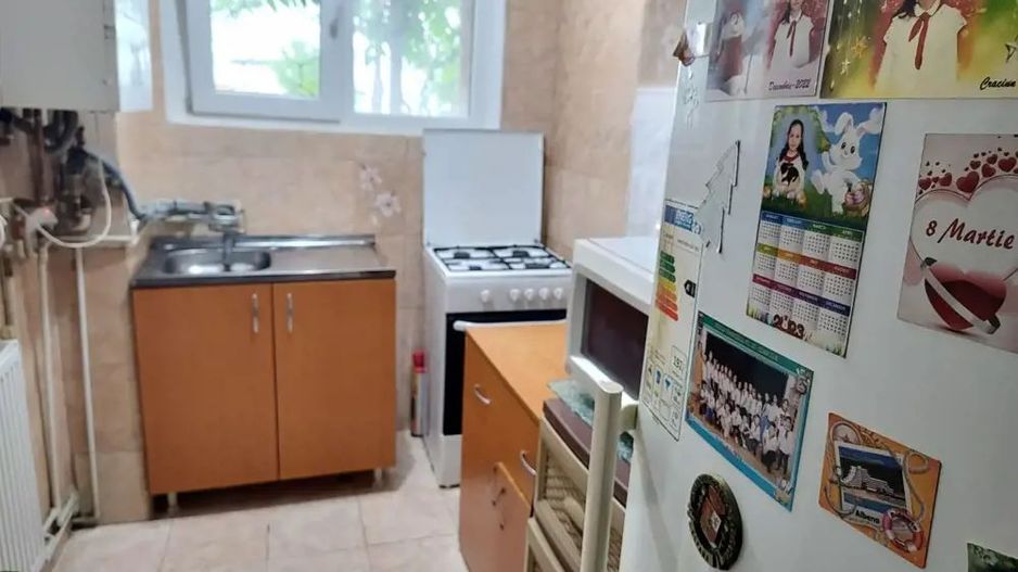 De vanzare apartament 2 camere renovat, zona Salaj - Poză 4