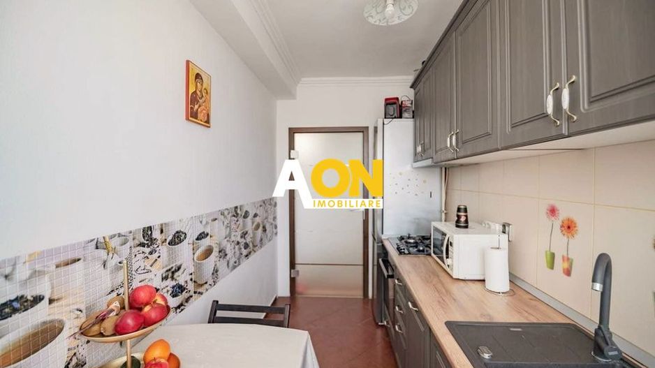 Apartament 3 camere, etaj 3, + boxa la subsol, ultracentral - Poză 5