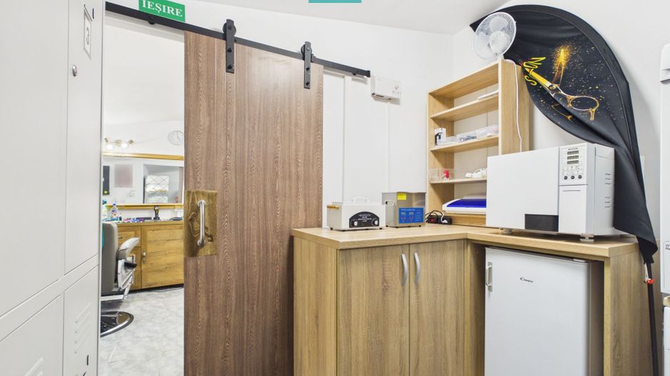 Spațiu comercial, complet aranjat, Velența - Poză 15
