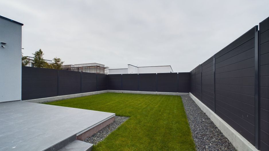 Duplex modern, pe parter, amplasat într-o zonă liniștită din Moșnița Nouă - Poză 12