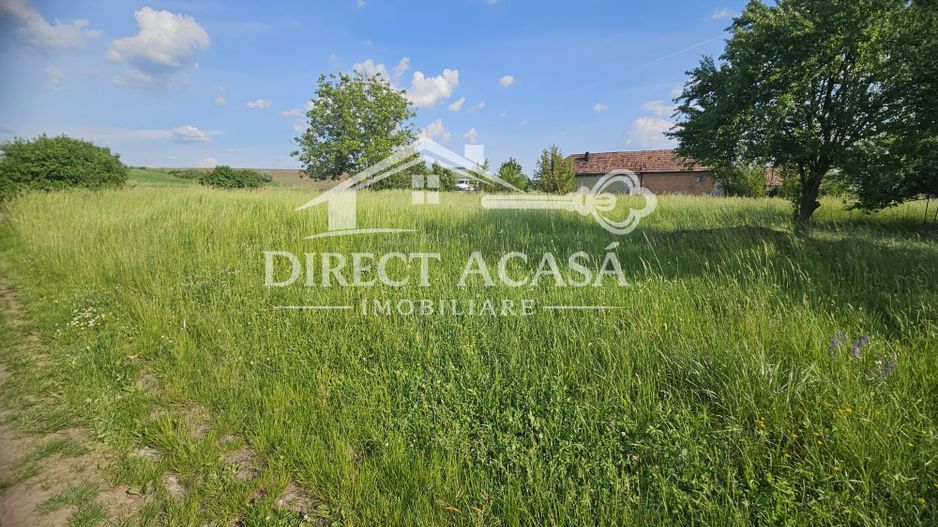 Teren intravilan 3000 mp Ernei – panorama superba, utilitati in zona - Poză 1