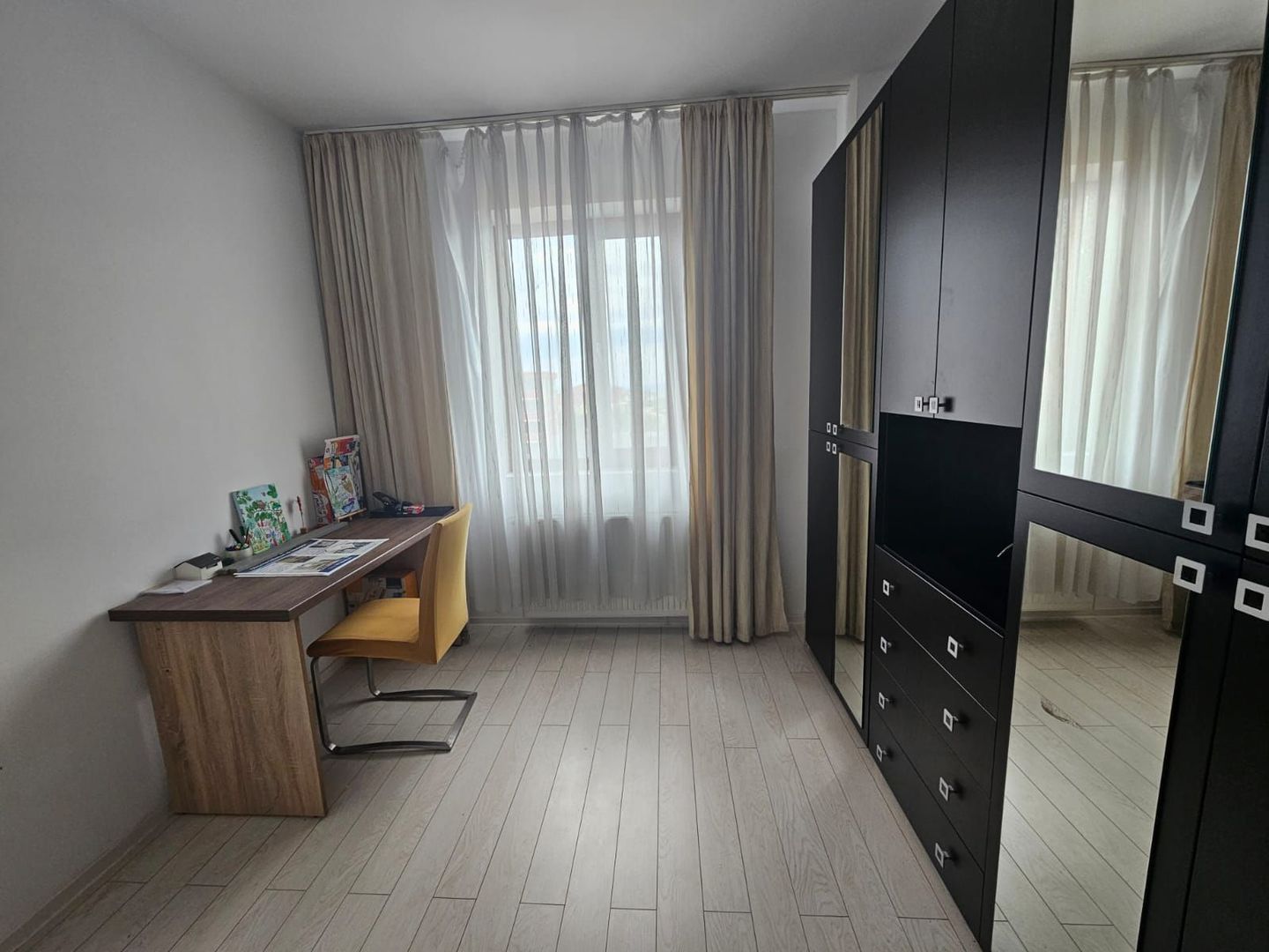 Apartament 3 camere de vânzare – Găvana, zona Platou - Poză 10