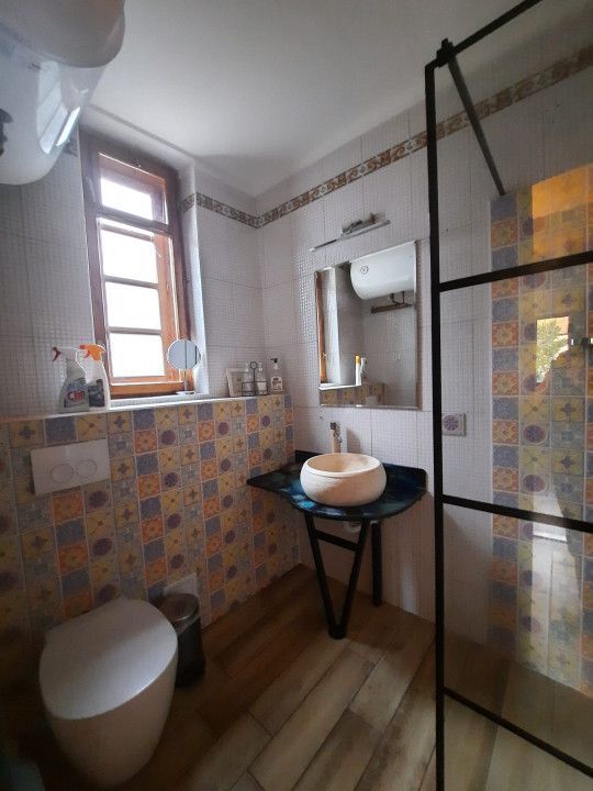 De inchiriat casa moderna P+1, renovat, ultracentral, zona foarte buna - Poză 6