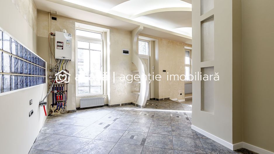 Apartament ultracentral, complet renovat, Strada Eminescu nr. 7 - Poză 3