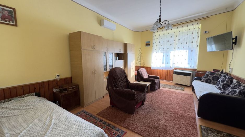 Casă 4 camere cu Teren 2.974 mp | Rezidență sau afacere | Carei - Poză 6