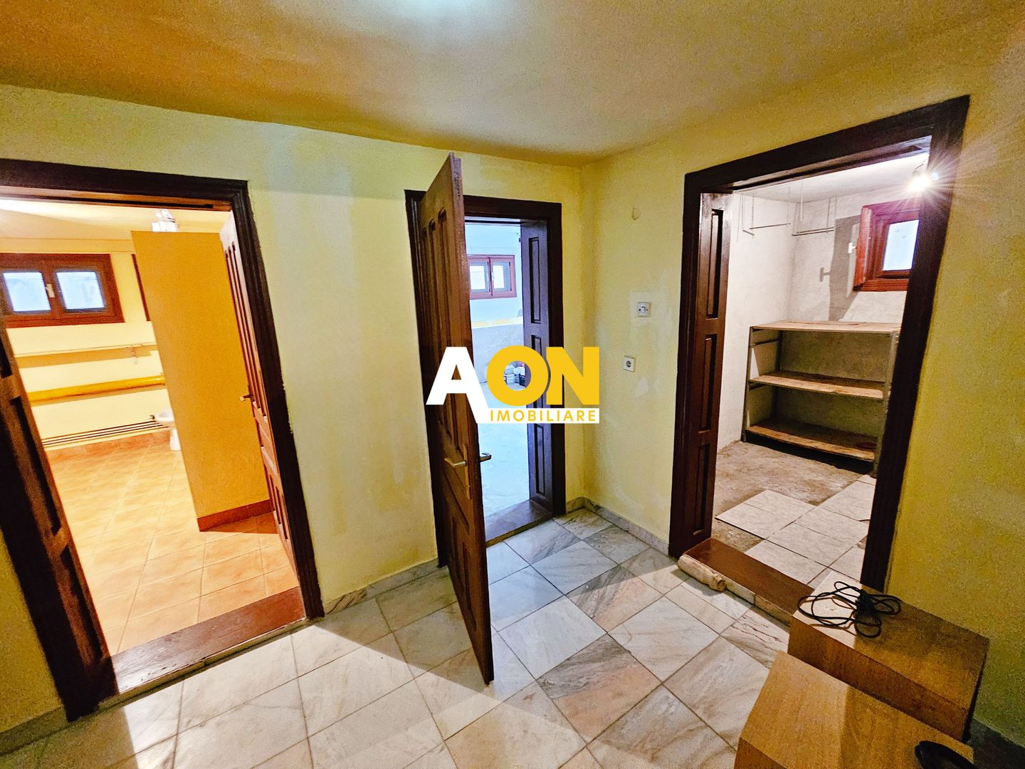 Casa S+P+1+M, pretabila pentru birouri, 300 mp teren, Cetate - Poză 21