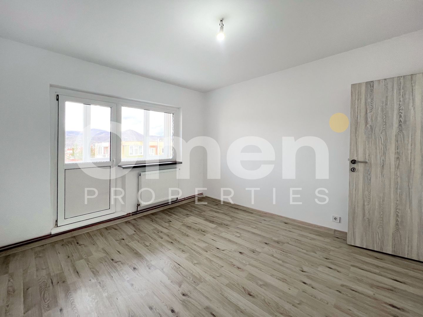 Apartament central | 3 camere | 3 balcoane | investiție ideală. - Poză 9
