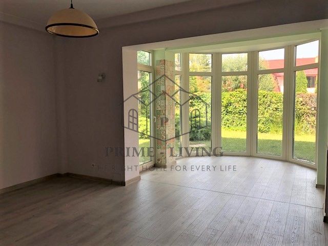 VILA CU 4 DORMITOARE LA INCHIRIERE IN COMPLEX REZIDENTIAL - Poză 3