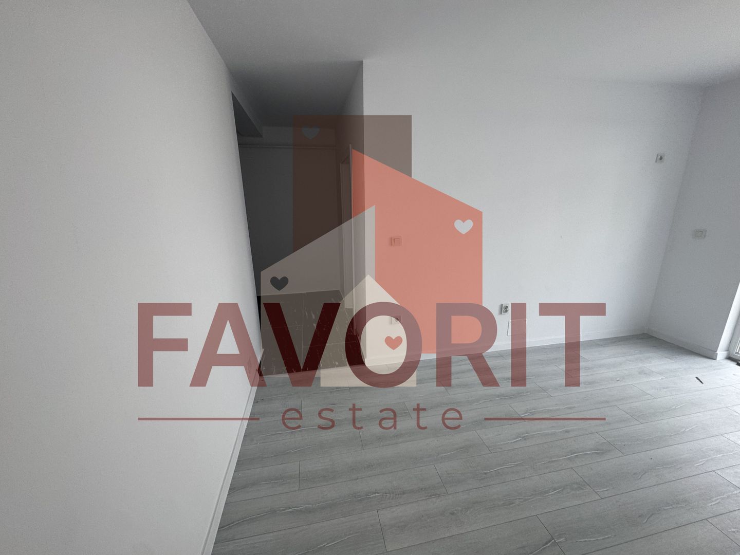 Decomandat. Disponibil imediat. Gradina proprie. Strada asfaltata - Poză 7