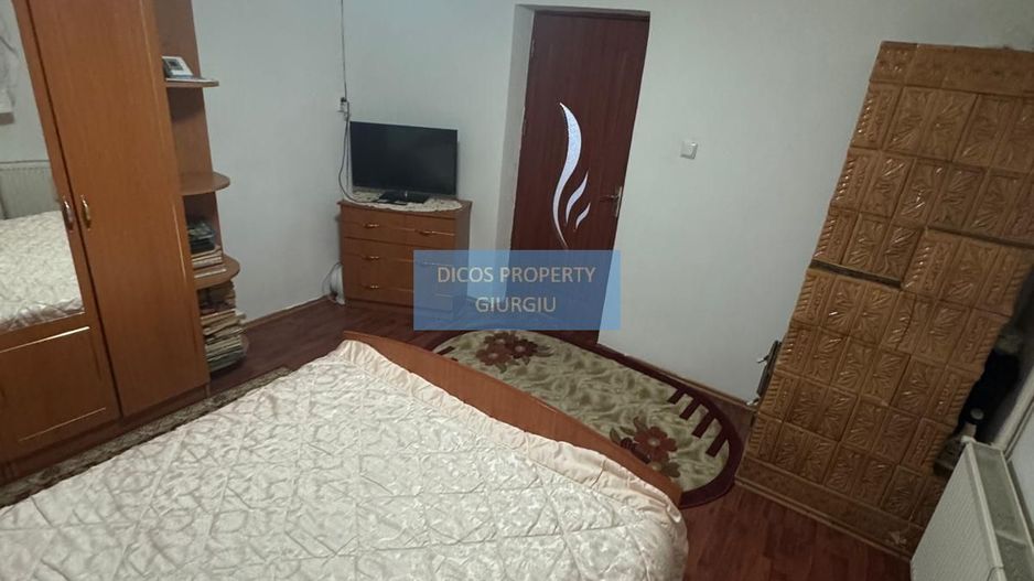 Casă de vânzare pe strada Sabarului - Poză 2