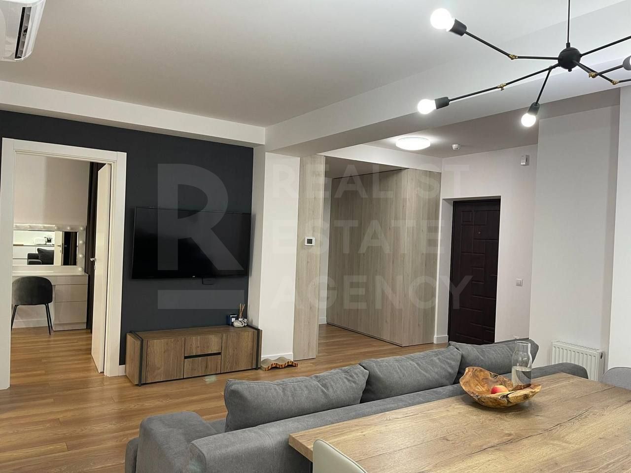 Chirie, apartament 2 camere 80 mp , bd. Decebal, Botanica - Poză 2