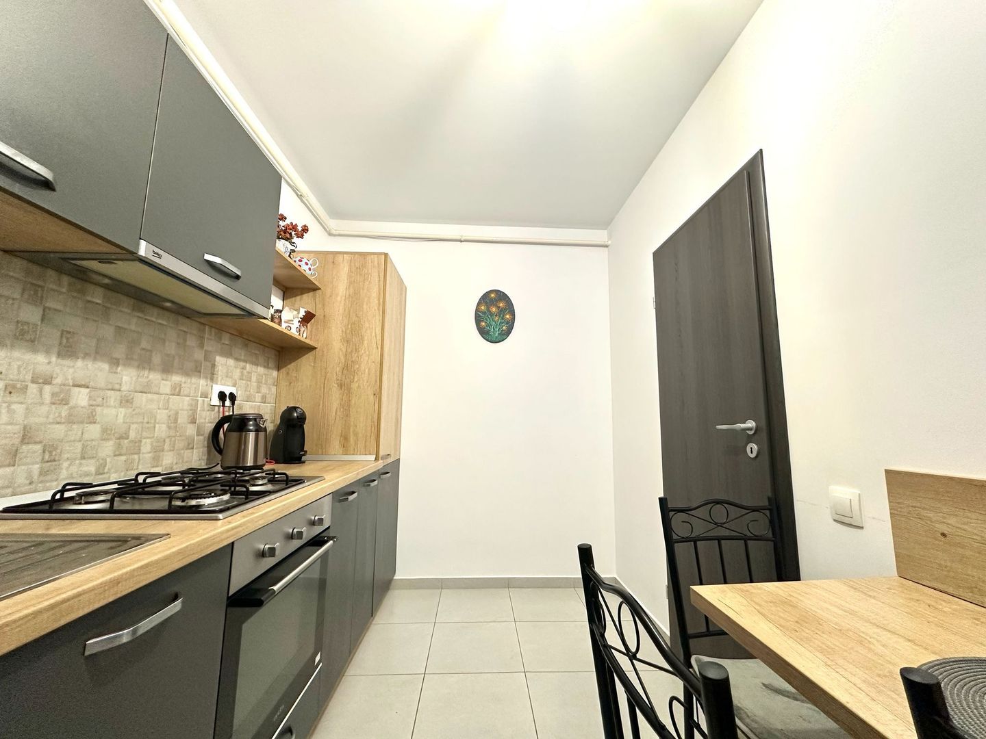 Garsonieră de închiriat + parcare - Poză 2