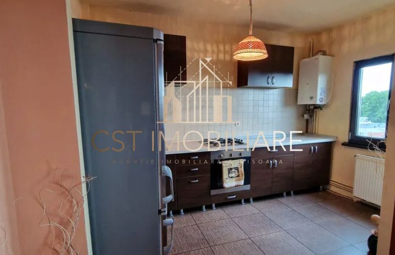 Apartament 3 Camere – Zona Dacia | Balcon + Boxa - Poză 9