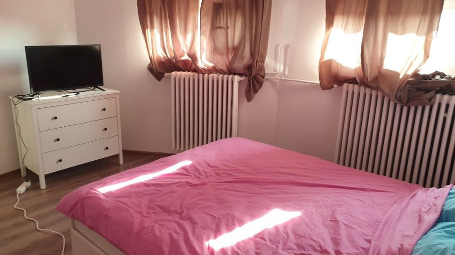APARTAMENT IDEAL PENTRU INVESTIEI ZONA VICTORIEI - Poză 2