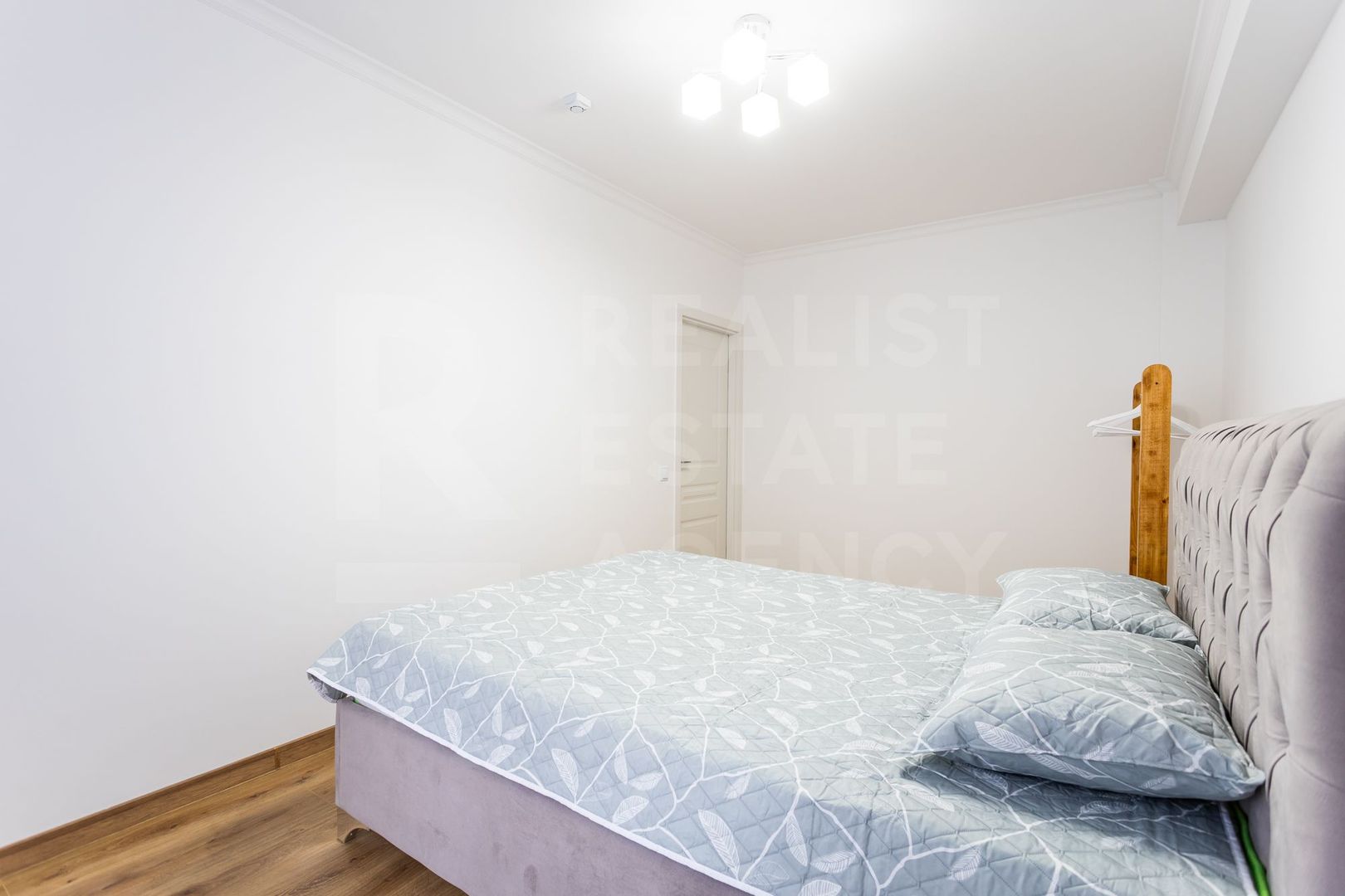 Chirie, apartament, 2 camere, strada Calea Ieşilor, Sculeni - Poză 11