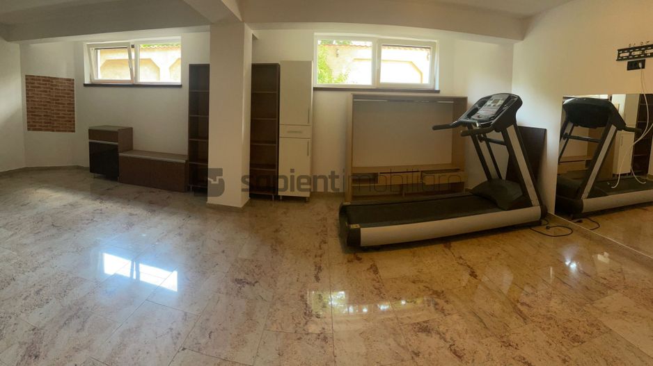 VILA IN ORADEA - Poză 11