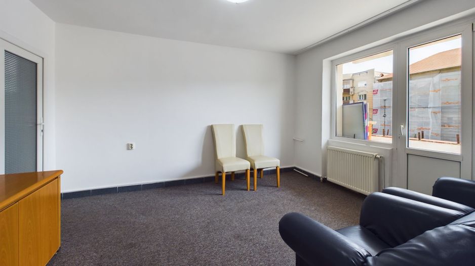 Apartament ultracentral pe B-dul Revoluției - Poză 3
