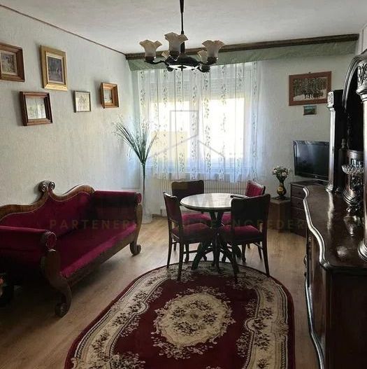 Apartament ultracentral Piata Unirii – 3 Camere Decomandat - Poză 4