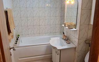Apartament cu 2 camere in zona Gorjului-3 minute de Metrou - Poză 4