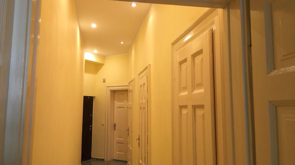 Spatiu birouri ultracentral-zona pietonala - Poză 12