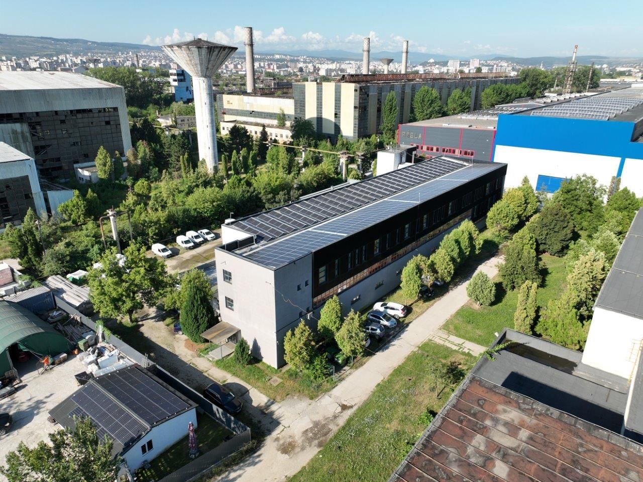 Cladire Birouri 3.420MP UTILI Teren 5.470MP Bulevardul Muncii 18 - Poză 4