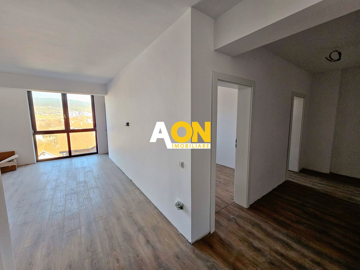 Apartament 3 camere,  62 mp utili, etaj2, bloc nou, cartier Recea - Poză 1