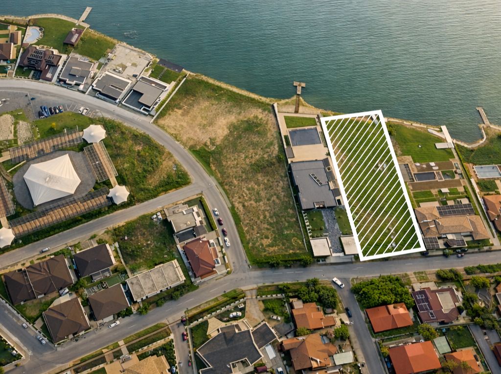 Teren de vanzare Ovidiu Sud cu iesire la Lacul Siutghiol - Poză 1
