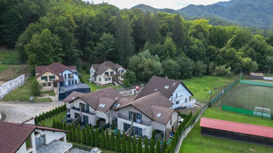 Casă de închiriat în cartierul exclusivist - Green Valley - Poză 7