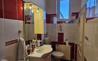 Casa mare, solida, Timisoara, D+P, 5 camere, 2 bai, Zona Lipovei - Poză 9