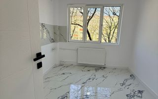 Apartament 3 Camere Decomandat, etaj 2/10 – Grand Arena/Turnu Măgurele - Poză 11