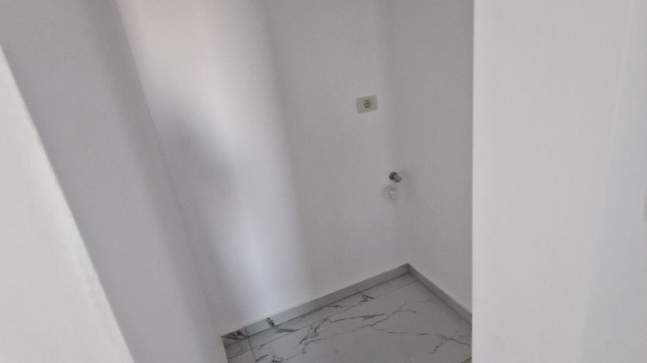 Giroc | 2 Camere | Decomandat | Bucatarie inchisa - Poză 5