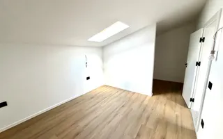 Apartament cu 4 camere pe 2 nivele in Giroc - Poză 14
