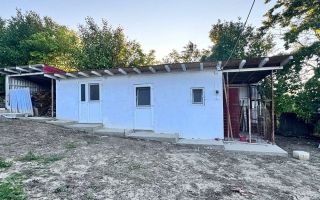 Casă de vânzare în Scoposeni, com. Gorban – 2700 mp teren, 3 construcții, livadă de nuci - Poză 4