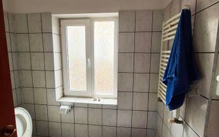 Casa cu 4 camere, zona Central - Poză 9