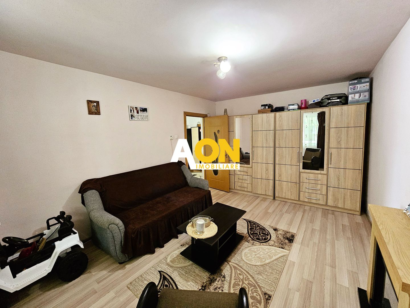 Apartament 4 camere, 2 balcoane, 2 bai, 79 mp utili, zona Closca - Poză 2