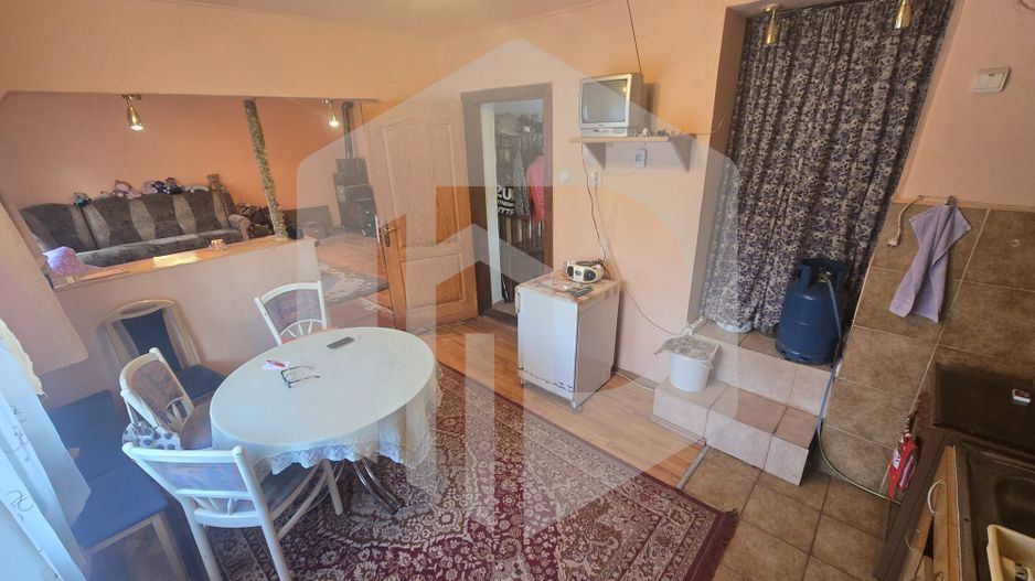 Casa 3 camere 1200 teren Avrig - Poză 11